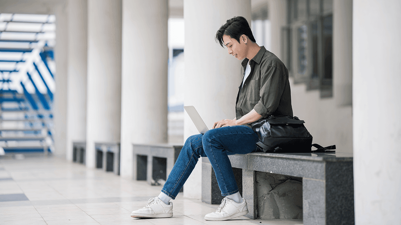 Blockchain Payments Streamline Access to Education for Indonesia’s Unbanked