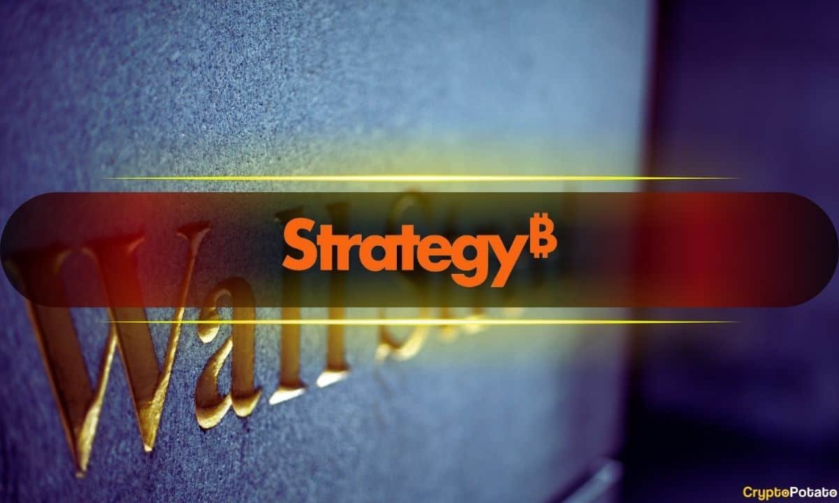 Solana Whale Activity Signals Potential Rally While MSTR Faces Scrutiny
